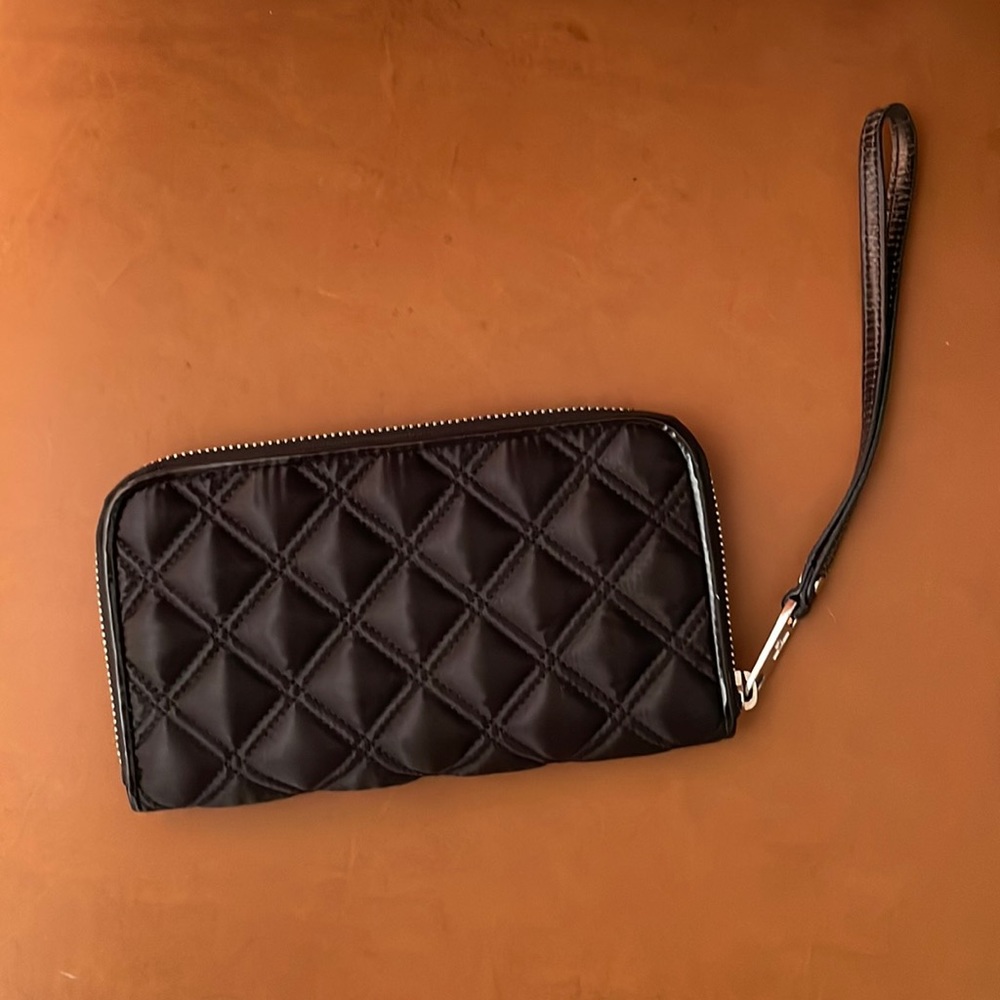 Marc by Marc Jacobs black quilted wristlet / clutch wallet
